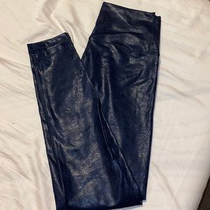 American eagle offline crackle leggings